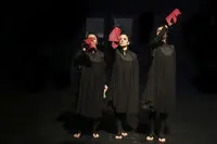 ببینید: کارگردانی مشترک صابر ابر، الهام کردا و پانته‌آ پناهی‌‌ها