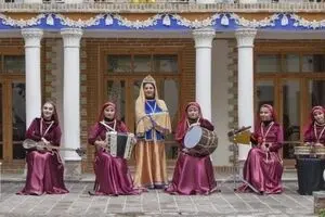 Azeri Folk Music by Parla Ensemble