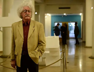 شمع خاک!/عکس‌های ایران‌آرت از تولد غلامرضا نامی