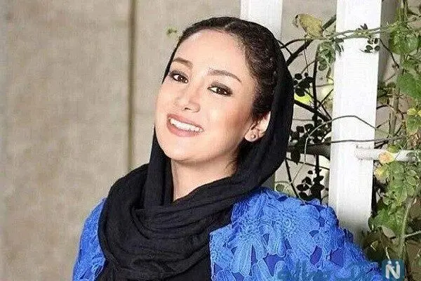 استایل متفاوت بهاره افشاری  با کت و شلوار و جلیقه/ عکس