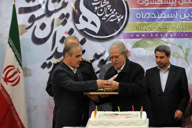 تجلیل از هنرمندان پیشکسوت متولد اسفندماه