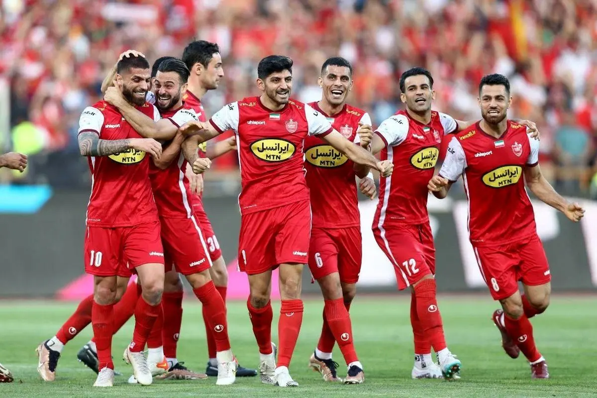 پرسپولیس به دنبال بازگرداندن بازیکن جنجالی | پرسپولیس قید مهاجم خارجی را زد