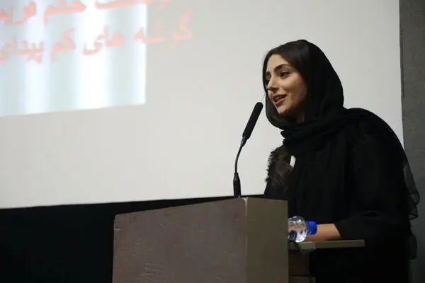 ببینید: از نوید محمدزاده تا گلاب آدینه و هستی مهدوی در بزرگداشت فریماه فرجامی 
