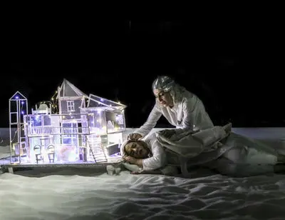 ببینید: لحظات متفاوت ستاره پسیانی و شقایق دهقان در تئاتر شهرزاد