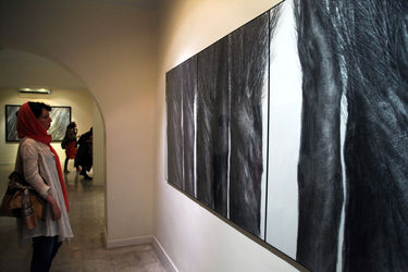 نمایشگاه نقاشی‌های نفیسه صدیقی با عنوان "دریافت" در گالری اثر