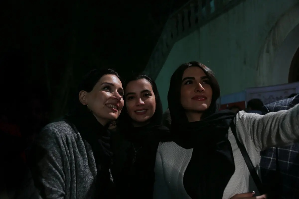 اکران یک فیلم بعد از 13 سال/ عکس ها از جشن خصوصی که در آن بلاخره  آرزو بیدار شد