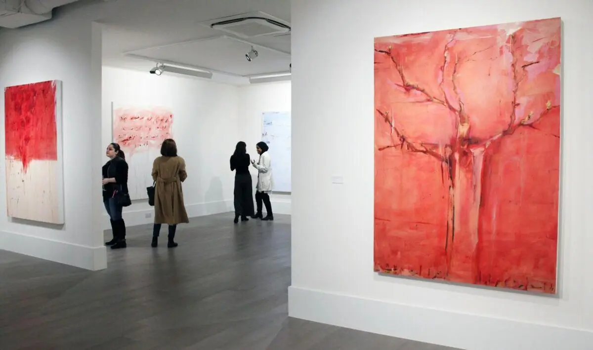 Vali art Gallery hosts exhibit of Siamak Azmi's paintings