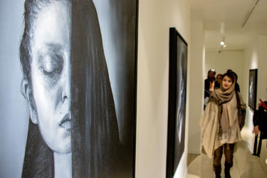 گالری ژالهافتتاحیه نمایشگاه نقاشی های شیوا زمانفر در گالری ژاله