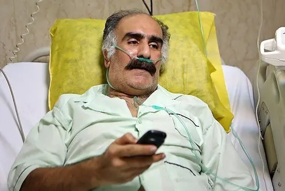 درگذشت طنزپرداز ایرانی در ۴۹ سالگی