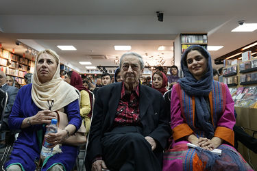 جشن زادروز احمدرضا احمدی در نشر همیشه 