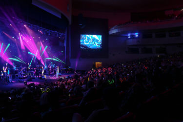 کنسرت "هوروش بند" در مرکز همایش‌های برج میلاد