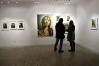 در بیست و نه سالگی،  نقاشی‌های المیرا اصل در گالری هما