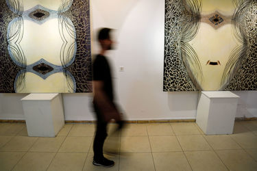 نمایشگاه نقاشی‌های شقایق ماندگار در گالری هفت ثمر