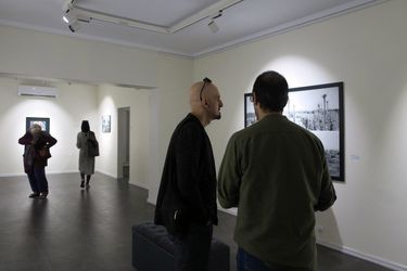 نمایشگاه گروهی عکس و چیدمان "خرمشهر +۳۰"در گالری فرمانفرما 