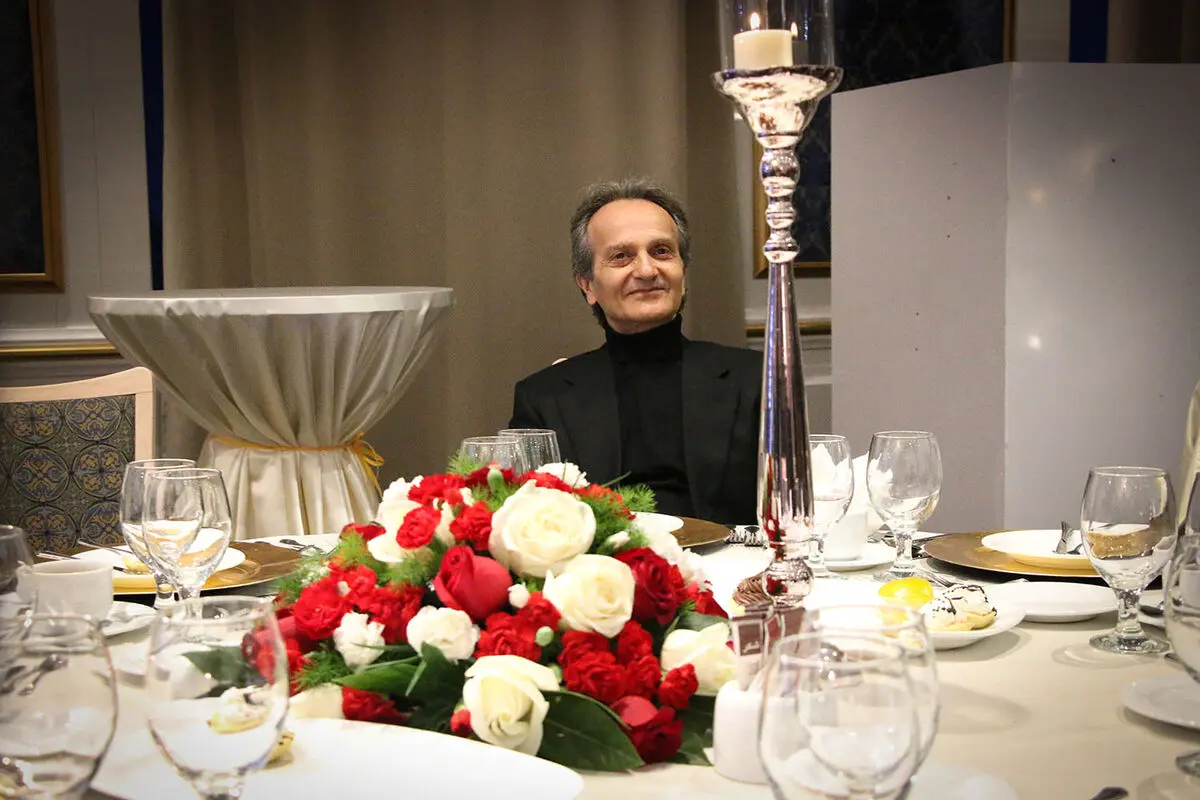 رونمایی از لباس‌های ارکستر ملی ایران و ارکستر سمفونیک تهران در جام جهانی در هتل اسپیناس پالاس