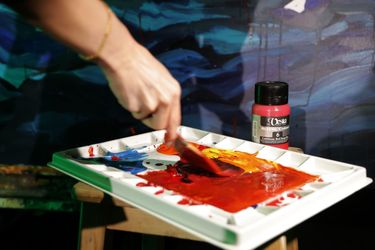 رنگ وستا در هفته دیزاین تهران در دانشکده هنرهای زیبا