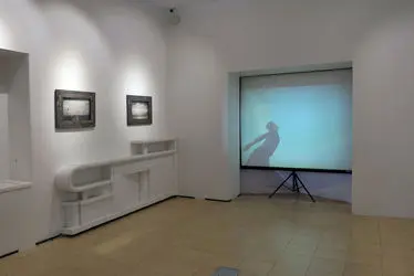 نمایشگاه عکس سکوت در عمارت روبرو