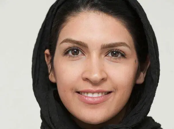 وقتی دردهای جامعه را قهرمانی مرده بر دوش می‌کشد