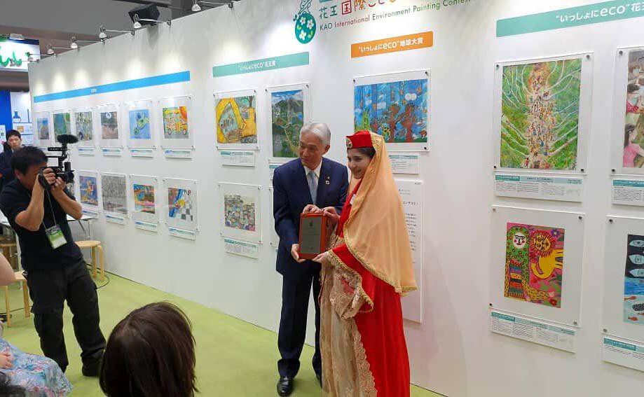 Ghazaleh Mohammadi honored at Japanese environment painting contest 