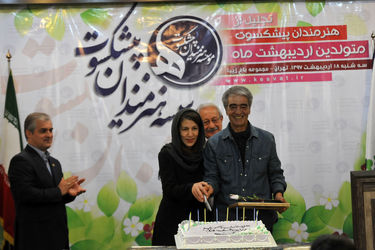 تجلیل از هنرمندان پیشکسوت متولد اردیبهشت ماه