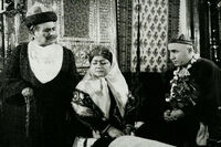 حسن کچل و علی حاتمی