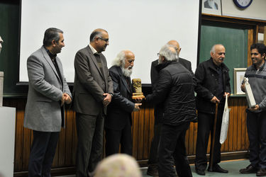 آیین اعطای نخستین جایزه آینه دار دوران در زادروز استاد باستانی پاریزی