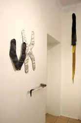 نمایشگاه آثار معصومه مهتدی و هیلده آوربرگ هنرمند بلژیکی در عمارت رو به رو 