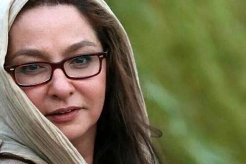 خانم بازیگر: با وجود مشکلات اقتصادی حال هیچکس خوب نیست/ به قول جهانگیری فقط دعا می‌کنیم!