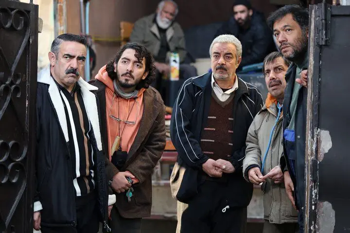 سریال اسباب زحمت کی پخش می‌شود؟ / معرفی بازیگران سریال اسباب زحمت سعید آقاخانی