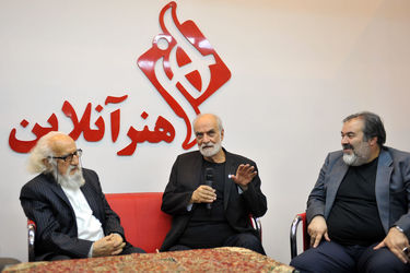 جشن تولد ۷۷ سالگی آیدین آغداشلو در نمایشگاه مطبوعات