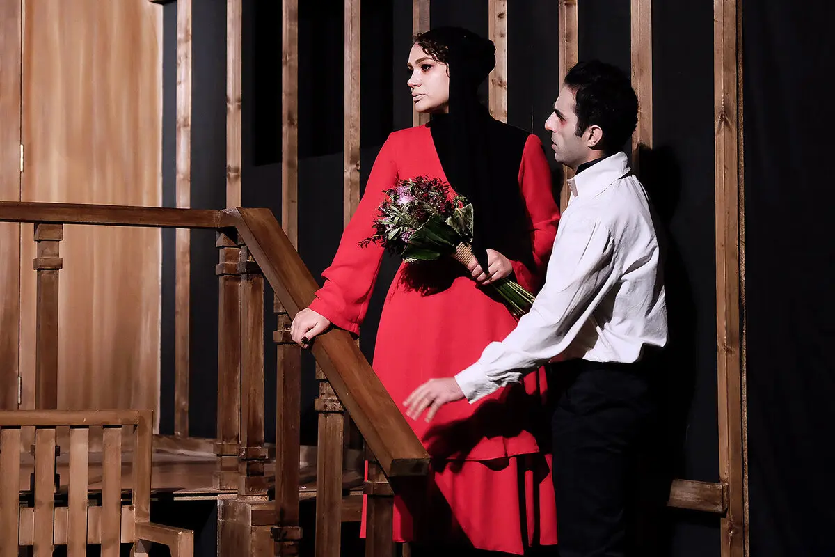 Mountain Hotel Goes on Stage at Baran Theater