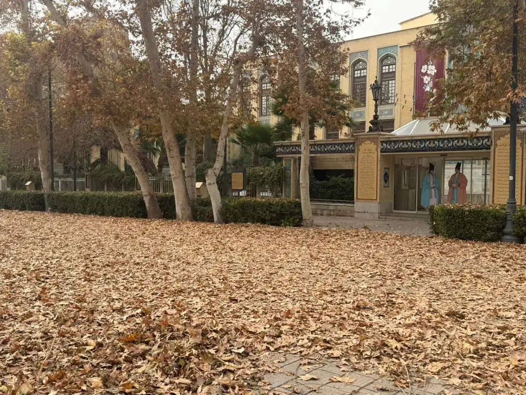 پنجمین دوره رویداد هنری «پاییز_برگ» در میدان مشق