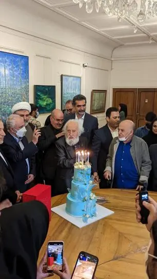جشن تولد ۹۲ سالگی حسین محجوبی