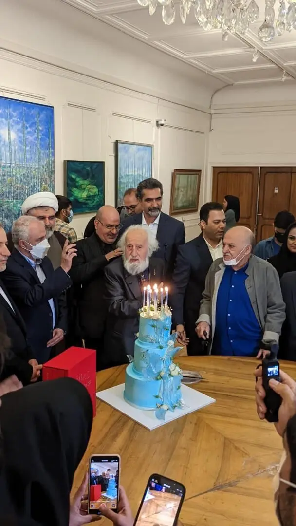 جشن تولد ۹۲ سالگی حسین محجوبی