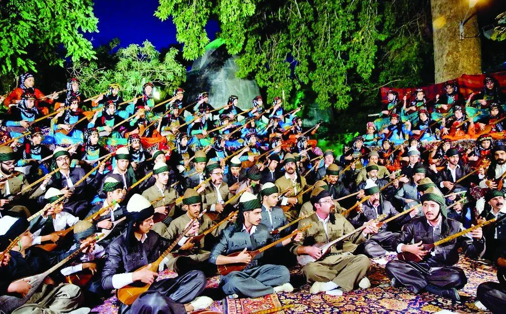 Vocalist Shahram Nazeri to record videos to promote tamboura  