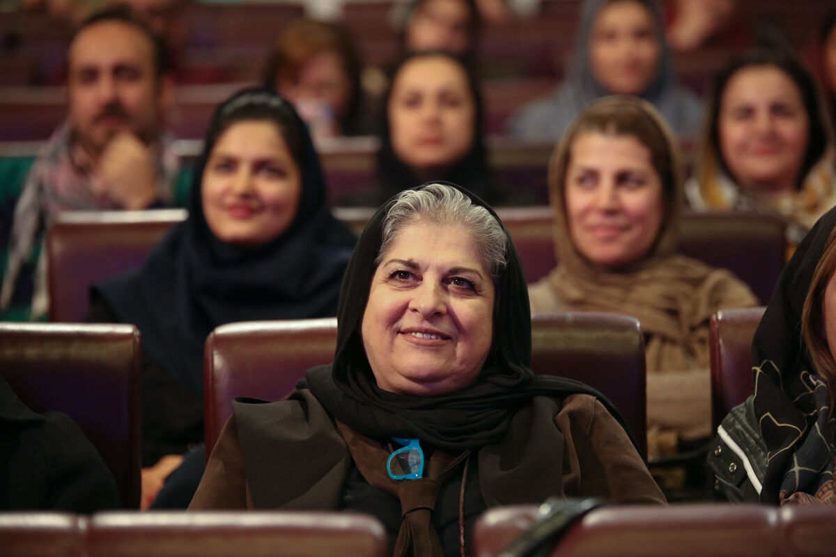 نشست 