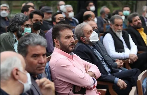 دیدار هنرمندان با سید ابراهیم رئیسی در مراسم افطاری ۱۴۰۱