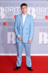 Sam-Fender-on-2020-BRIT-Awards-Red-Carpet