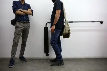 نمایشگاه چیدمان مونا آقابابایی با عنوان «مطالعه در سطح» در گالری اُ