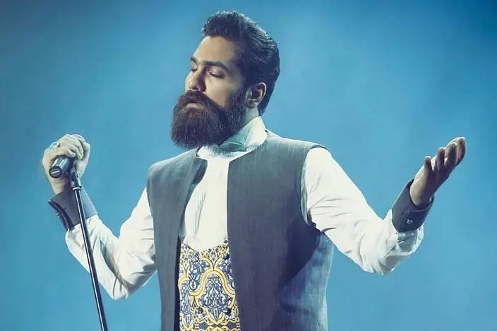رونمایی علی زندوکیلی از ترانه نقاب/ بشنوید