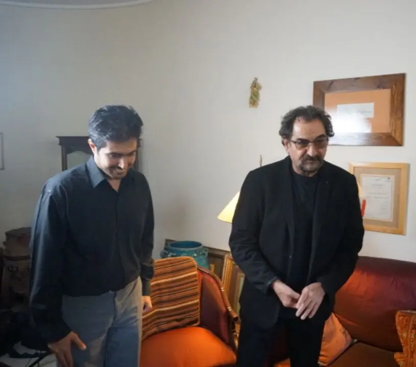 ویدئو بی انتهاتر از عشق با شعر افشین یداللهی و صدای شهرام ناظری در جایزه آینه دار دوران