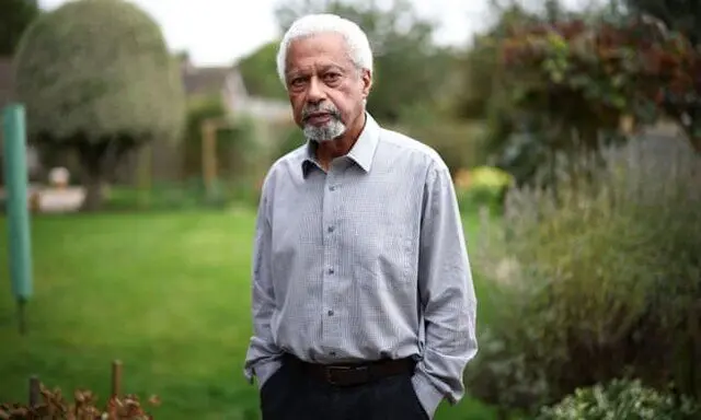 عبدالرزاق گورنا با جایزه ۸۴۰هزار پوندی نوبل ادبیات چه می‌کند؟/ روایت آقای نویسنده از لحظه اعلام برنده شدنش