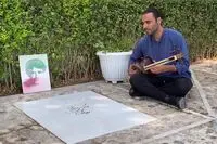 ویدئو: نوازندگی علی قمصری بر سر مزار استاد شجریان