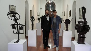 علی کاویان و محمد محمدزاده تیتکانلو با مرکز اقتصاد هنر فاطر ( گالری ماهر ) در باغ موزه نگارستان