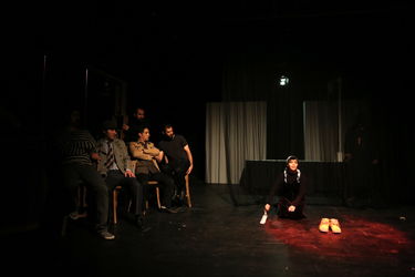 اجرای نمایش "آندورای تئاتر اشتباهات" در تئاتر باران