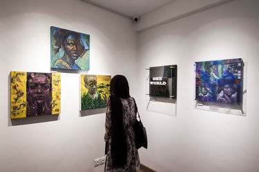 نمایشگاه گروهی "روی دیگر پنجره" در گالری دارگون