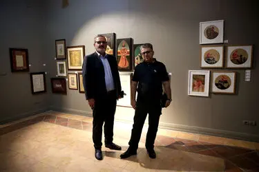 دومین بازار آثار هنری در خانه هنرمندان 
