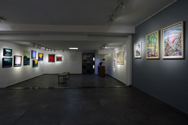 نمایش آثار الهام عظیمی، سحر شادمان و رضوان یارائی در گالری مژده