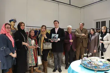رونمایی از لباس ملکه برونئی با طراحی مهلا زمانی