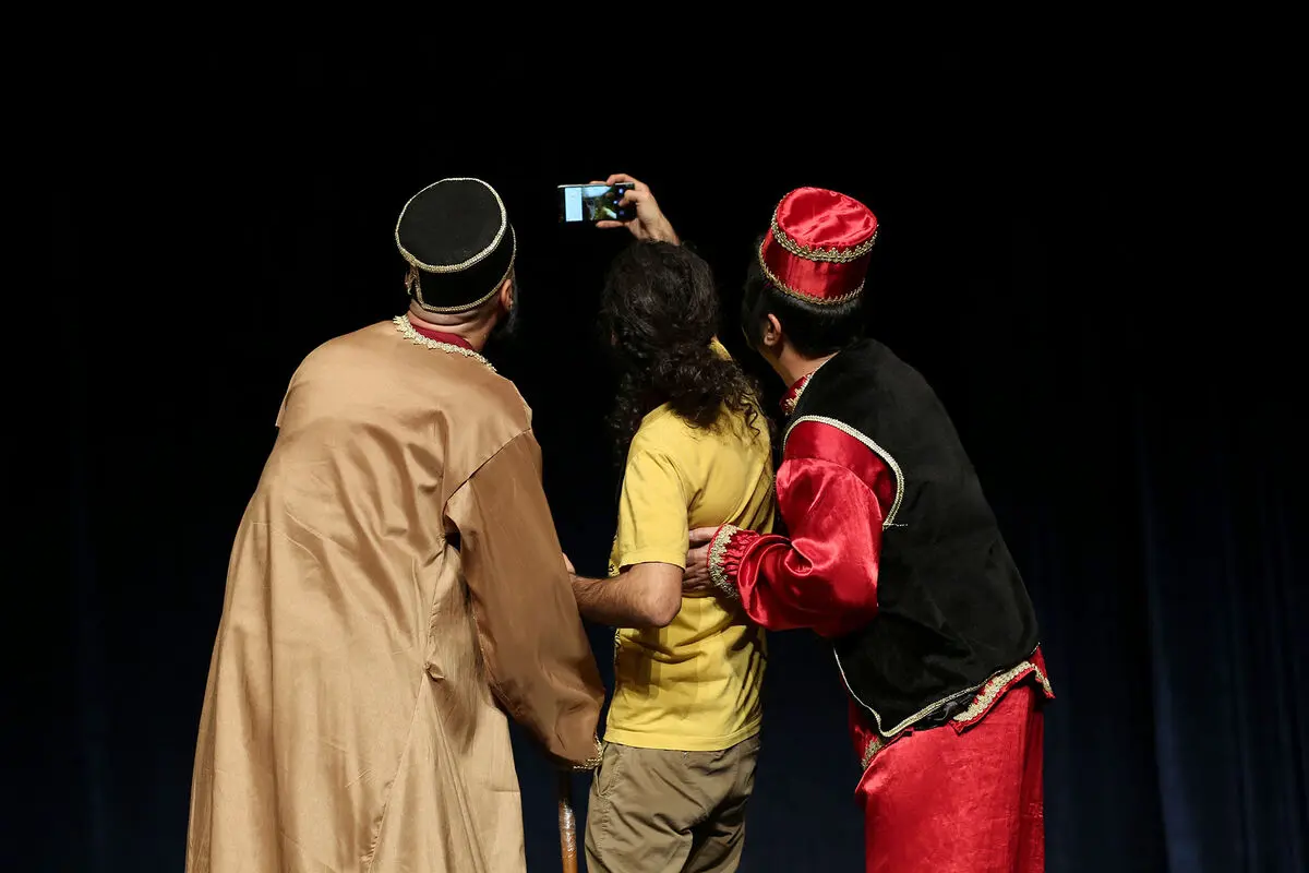 نمایش 